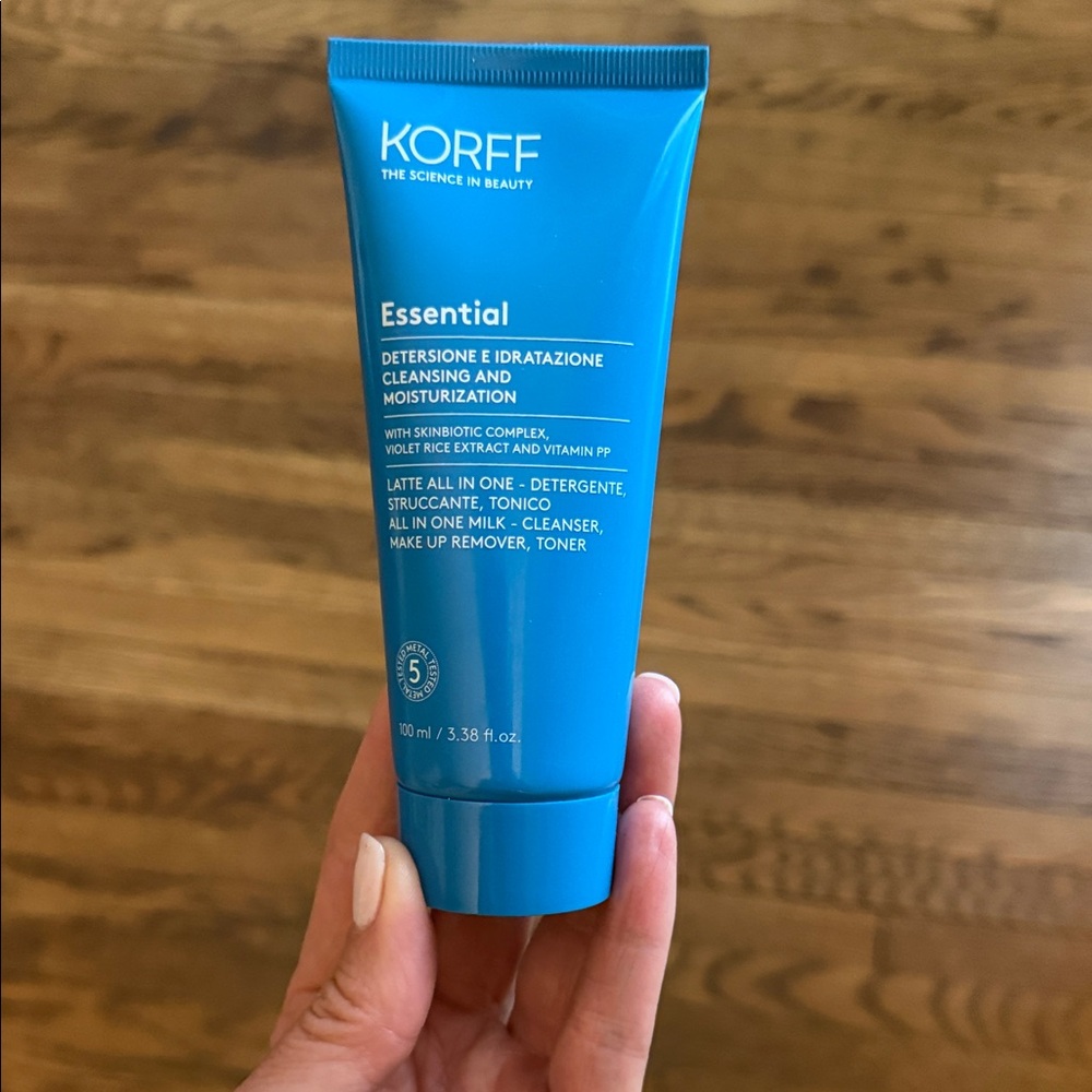 Korff Essential Cleansing & Moisturization Milk – Blue